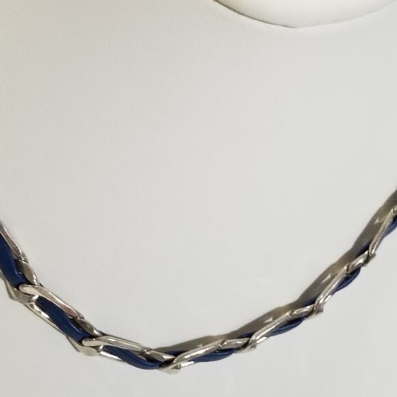 LC silver tone blue leather 15" necklace 1 1/2" ex. 1.1973 - Picture 5 of 9
